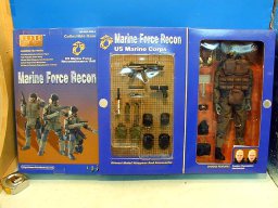 Action Figuren etc