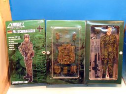Action Figuren etc
