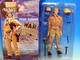 Action Figuren etc