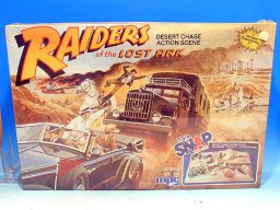 Action Figuren etc